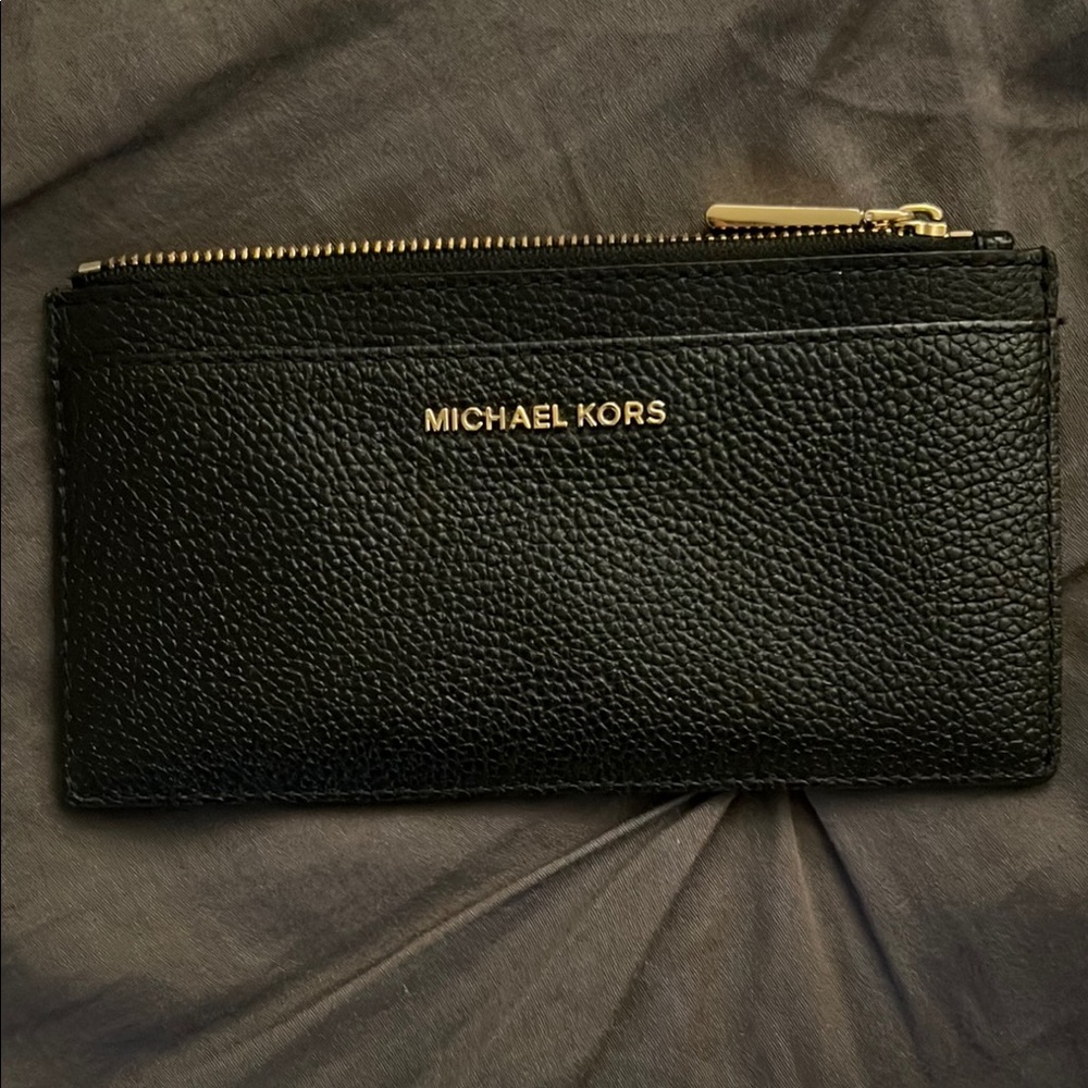 Like New Michael Kors Slim Wallet